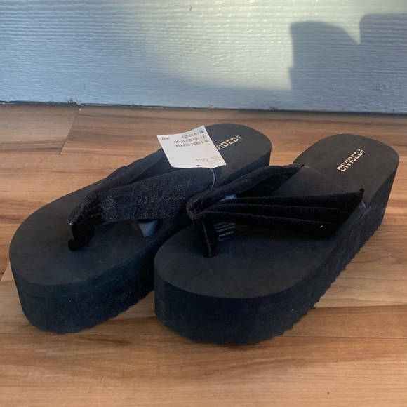 Divided Shoes Platform Flip Flops Hm Divided Poshmark
